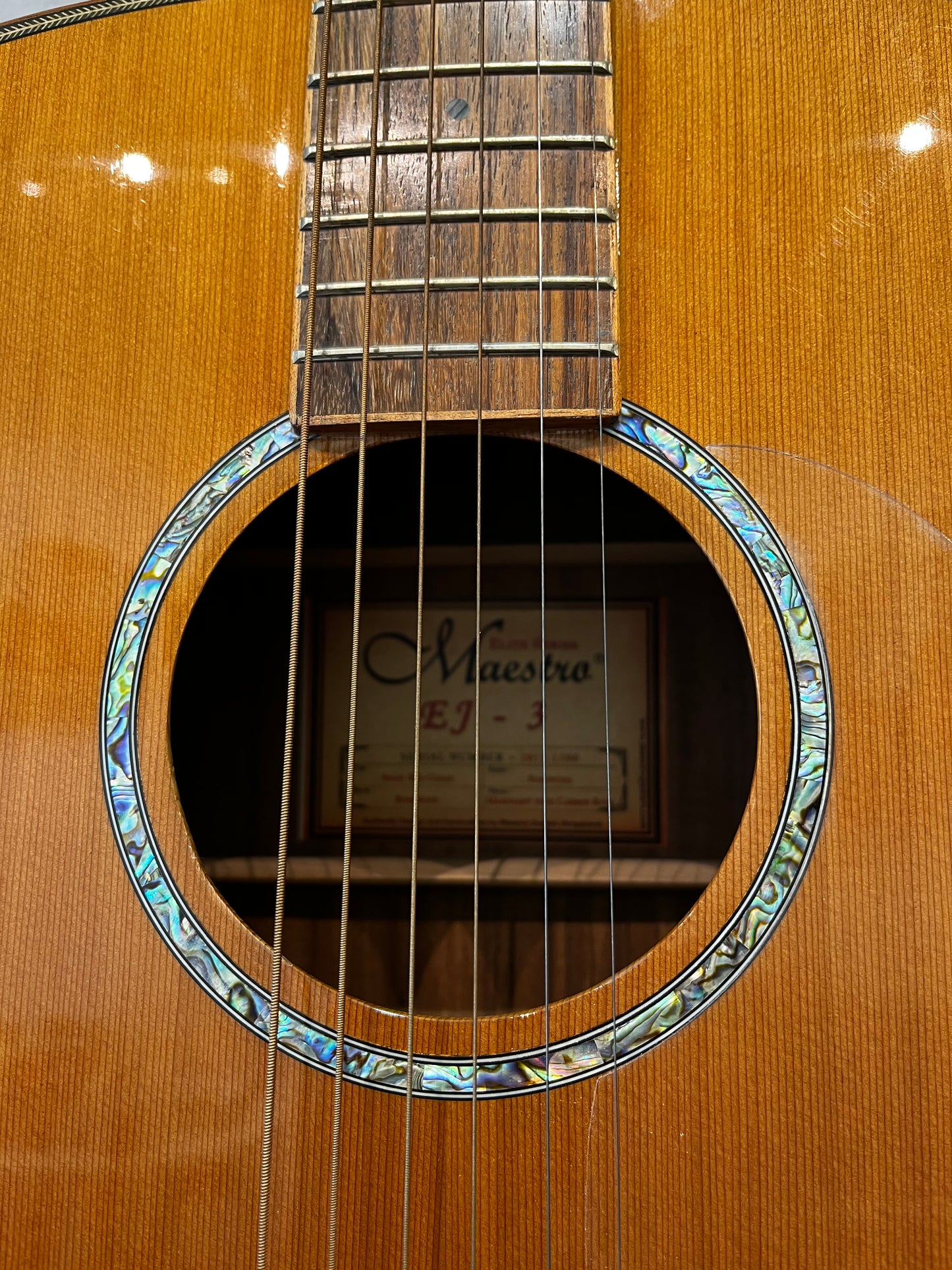 Maestro Acoustic Guitar EJ-3 Elite Series